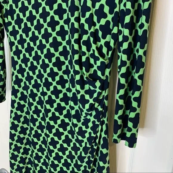 Donna Morgan Navy and Green Geometric Print Dress Size 6 - Picture 7 of 10
